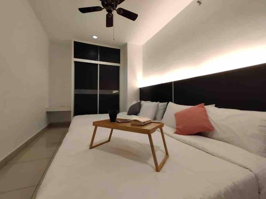 Luxury Seaview Penang Homestay @ Mansion One Gurney Pulau Pinang Georgetown Exterior foto